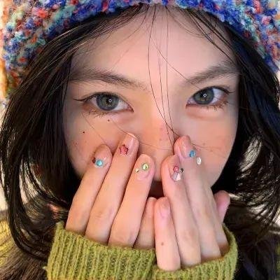 他的摩托车，她的岛海报