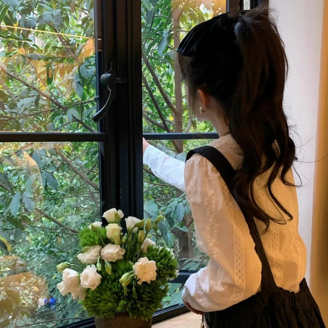 我十岁，离过婚海报