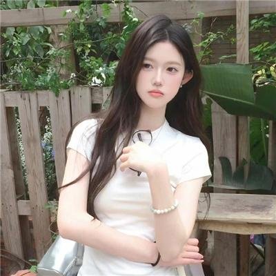 灵欲相通姊妹花海报